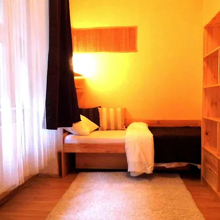 Hotel Fukas - Anenska 3*
